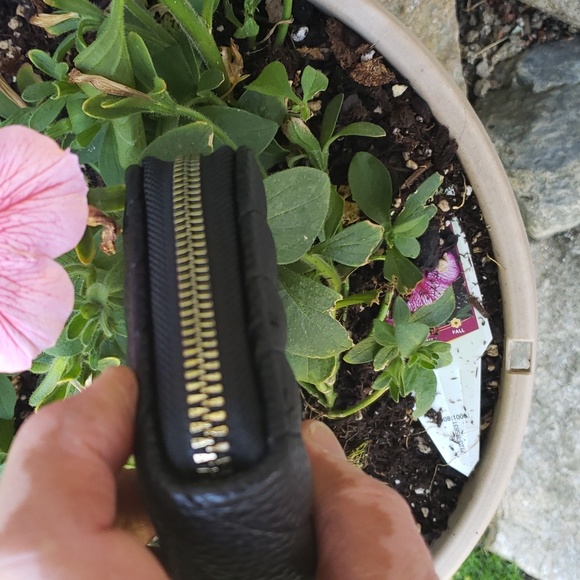 RAMPAGE WRISTLET Chevron design NWOT UNISEX - Picture 10 of 10